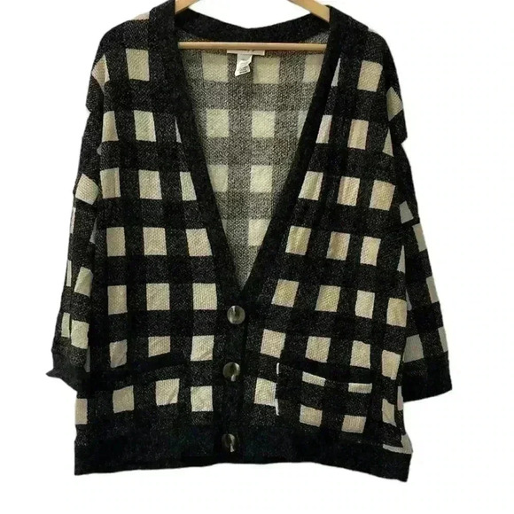 Lovely J Womens Buffalo Check Button Cardigan Sweater Size Medium - Picture 1 of 4